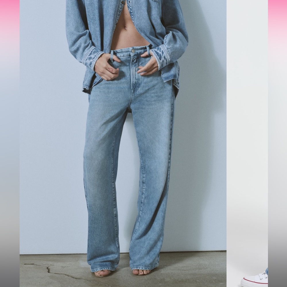 GOOD AMERICAN ‘90s WEIGHTLESS JEANS